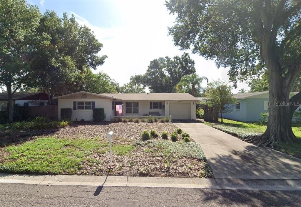 最近售出: $375,000 (3 贝兹, 2 浴室, 1263 平方英尺)