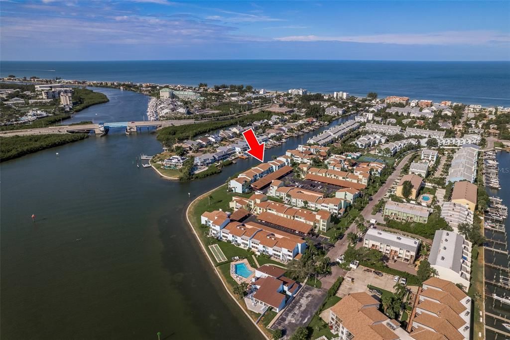 Recently Sold: $523,000 (2 beds, 2 baths, 955 Square Feet)