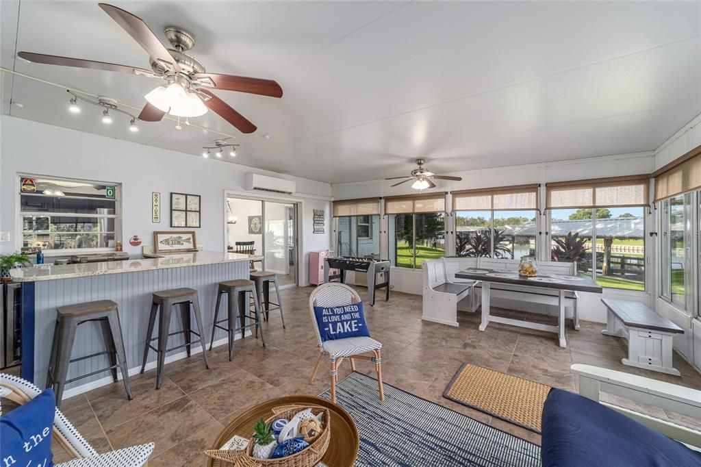 Recently Sold: $595,000 (3 beds, 2 baths, 2024 Square Feet)