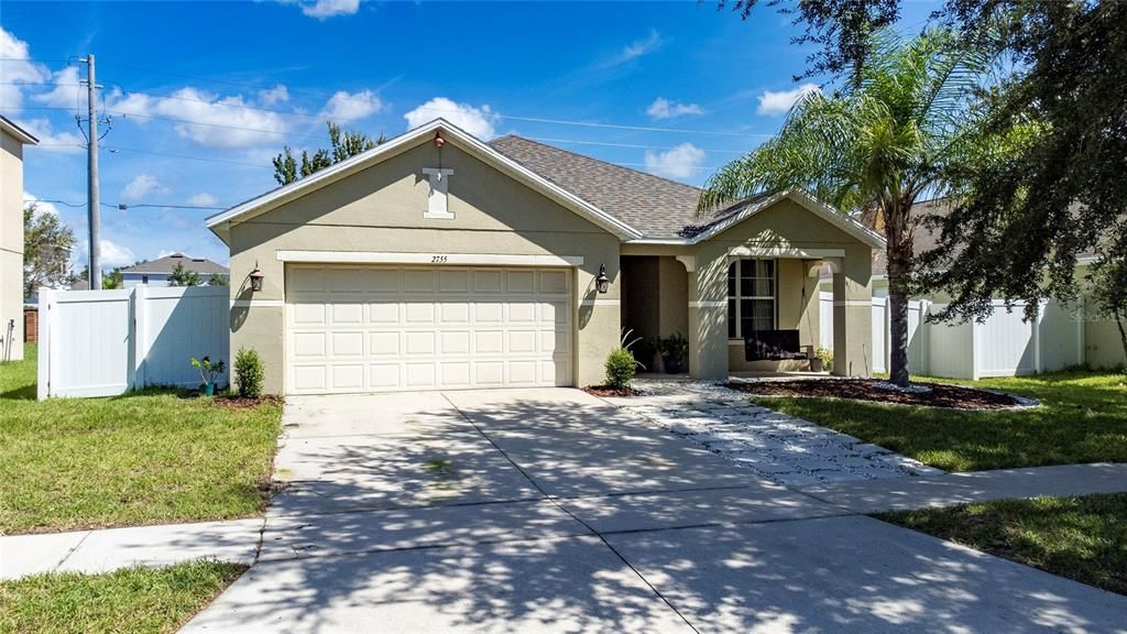 Recently Sold: $415,000 (4 beds, 2 baths, 1872 Square Feet)