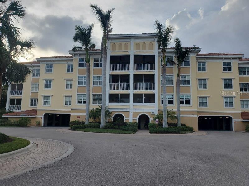 For Rent: $3,800 (2 beds, 2 baths, 1351 Square Feet)