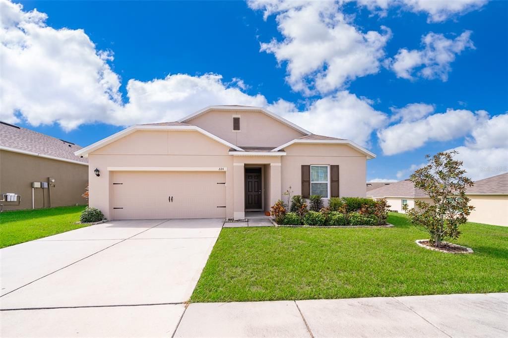 Recently Sold: $344,990 (4 beds, 2 baths, 1788 Square Feet)