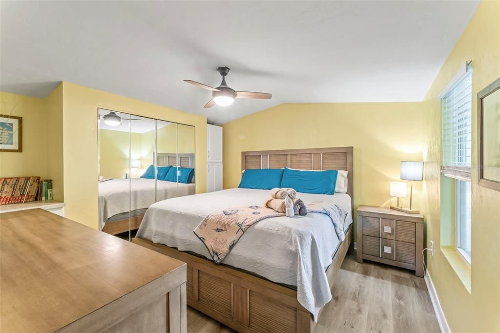 Recently Sold: $400,000 (3 beds, 1 baths, 840 Square Feet)