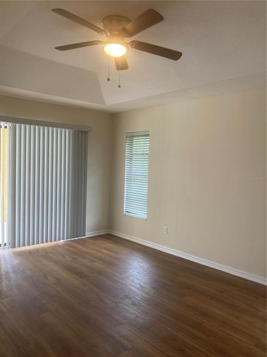 Active With Contract: $1,900 (3 beds, 2 baths, 2374 Square Feet)