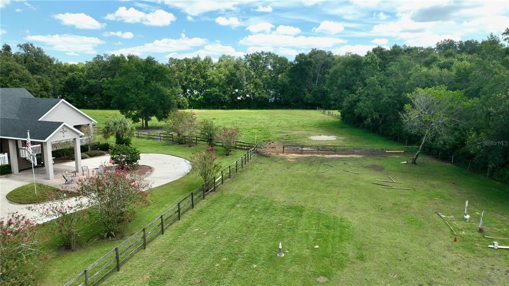 Gorgeous home surrounded by pastures