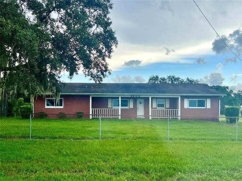 Vendido Recientemente: $340,000 (4 camas, 1 baños, 1940 Pies cuadrados)