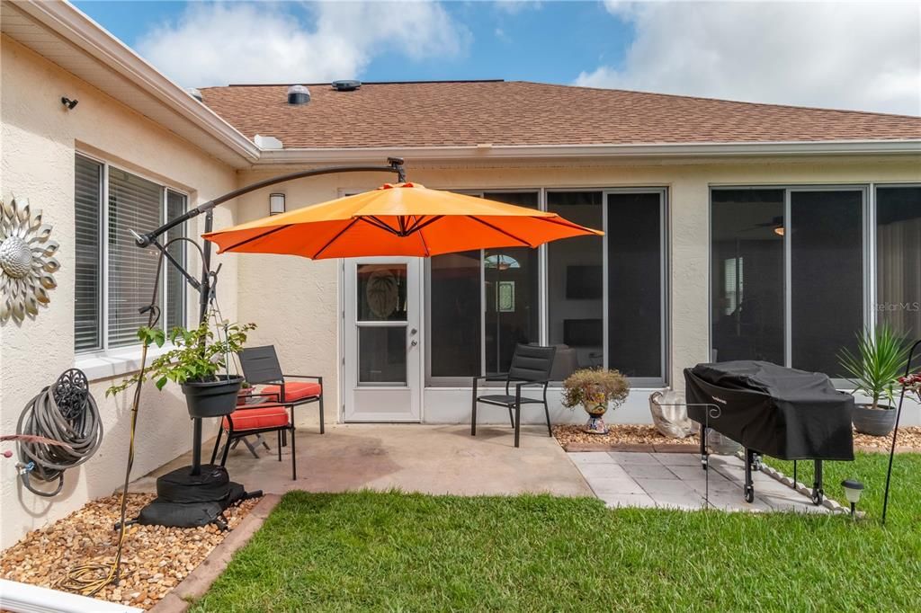 Recently Sold: $335,000 (3 beds, 2 baths, 2042 Square Feet)