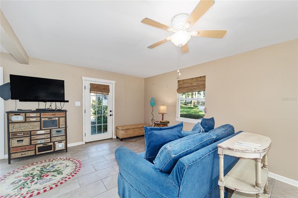 Recently Sold: $699,000 (3 beds, 2 baths, 2158 Square Feet)