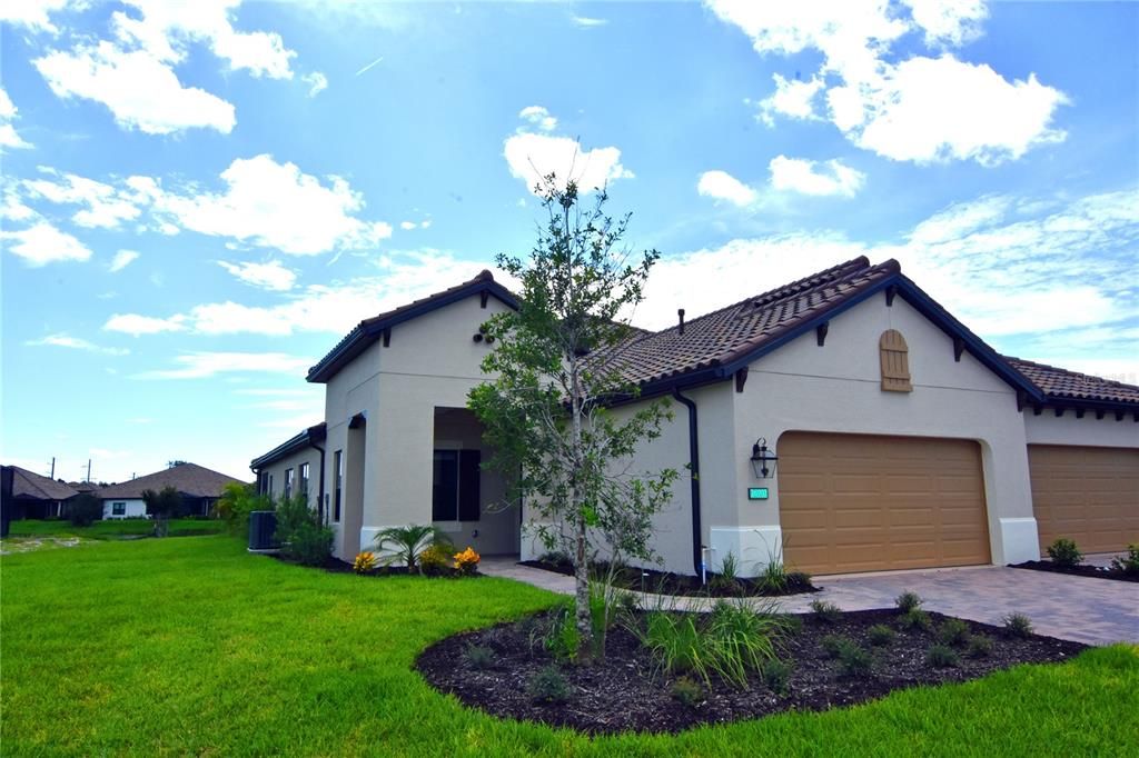 Vendido Recientemente: $557,396 (3 camas, 2 baños, 1845 Pies cuadrados)