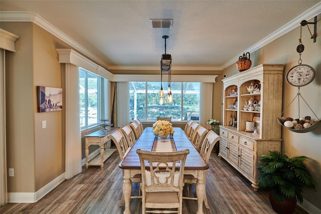 Recently Sold: $748,000 (3 beds, 2 baths, 2651 Square Feet)