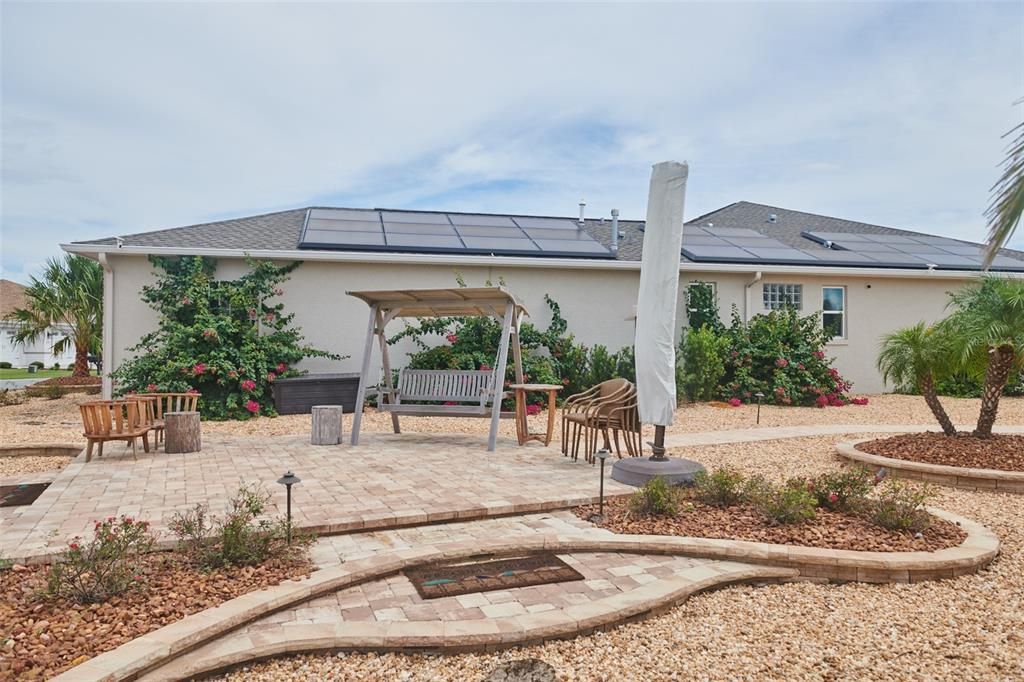 Recently Sold: $748,000 (3 beds, 2 baths, 2651 Square Feet)