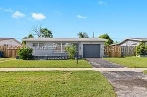 Recently Sold: $465,000 (3 beds, 2 baths, 1254 Square Feet)