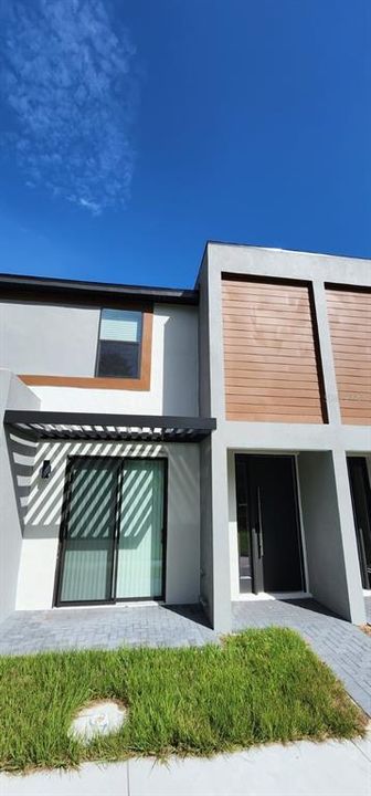 Recently Sold: $261,950 (3 beds, 3 baths, 1365 Square Feet)