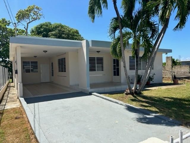 Recently Sold: $180,000 (3 beds, 2 baths, 1221 Square Feet)