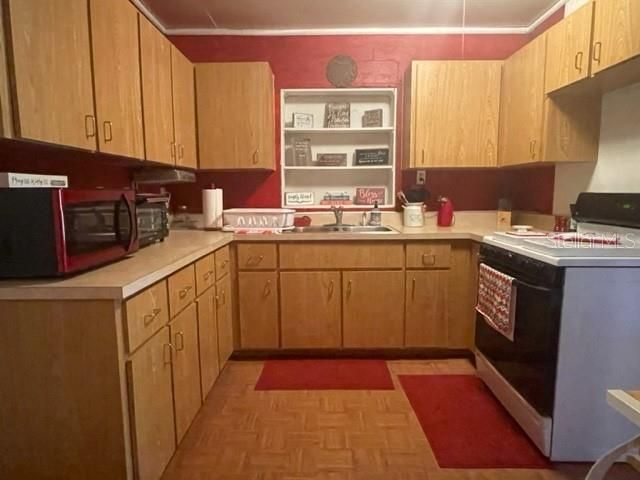 Recently Sold: $180,000 (2 beds, 1 baths, 805 Square Feet)