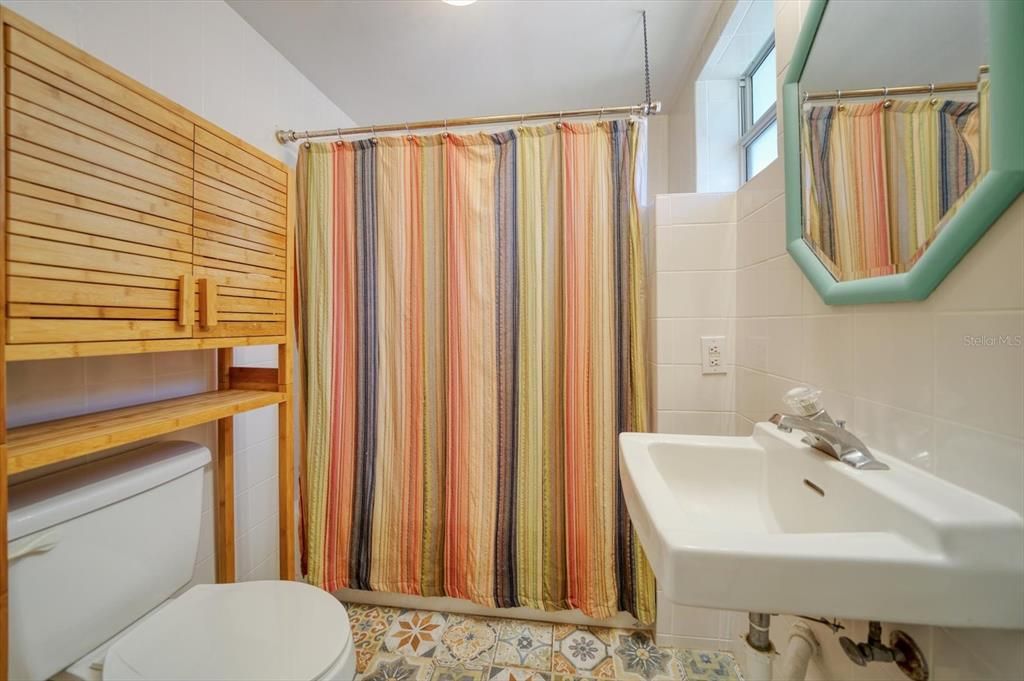 Guest House Bathroom