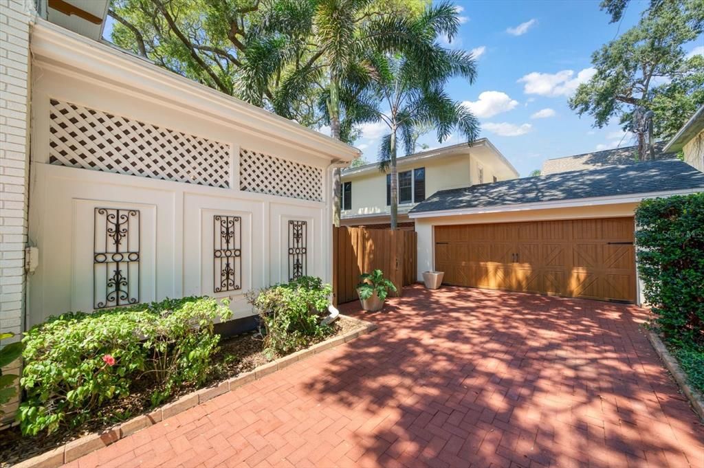 Driveway to 2 Car Garage