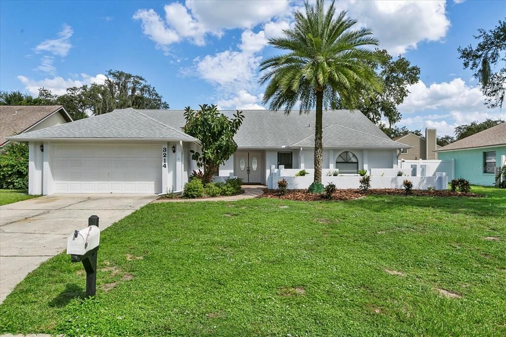 Vendido Recientemente: $459,000 (4 camas, 2 baños, 2290 Pies cuadrados)