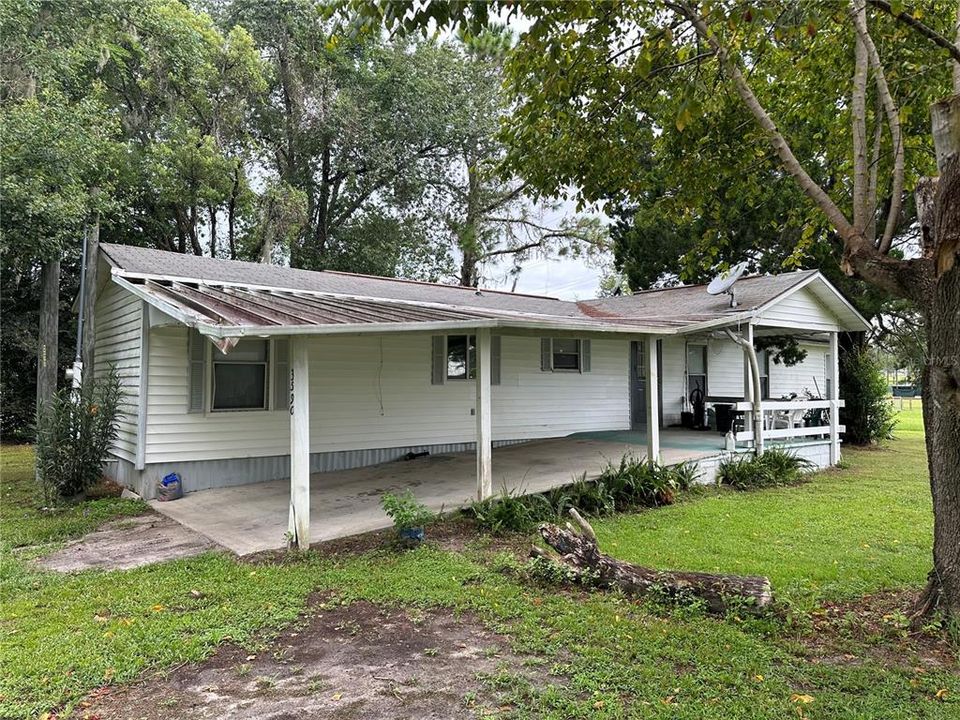 For Sale: $199,500 (3 beds, 2 baths, 1121 Square Feet)