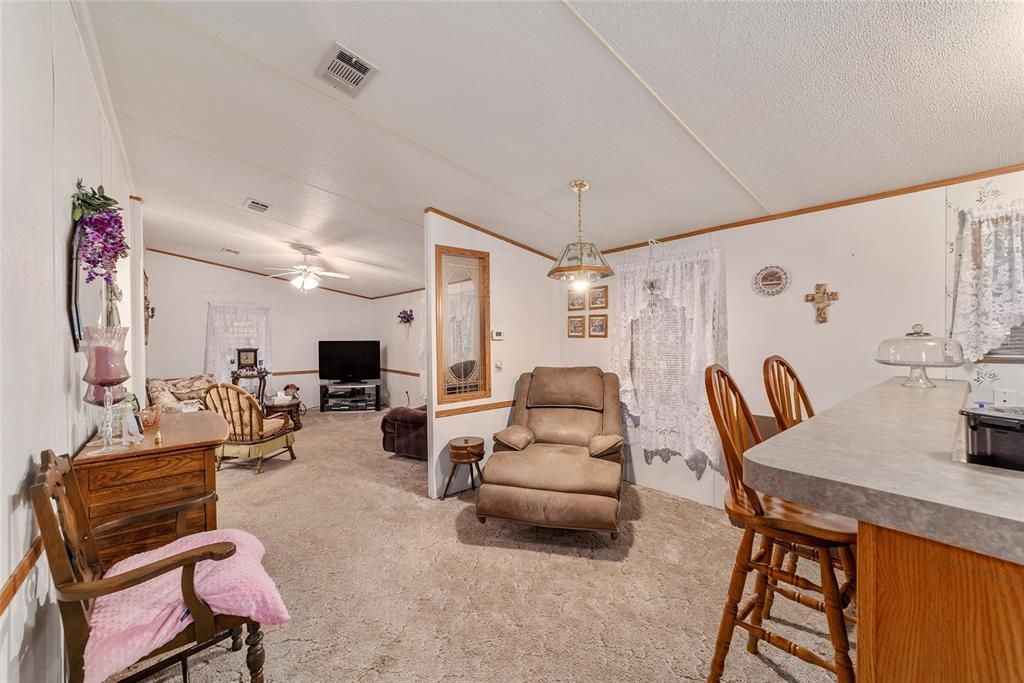 Recently Sold: $125,000 (3 beds, 2 baths, 1248 Square Feet)