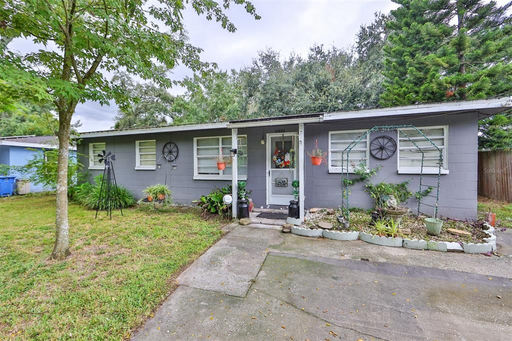 Recently Sold: $250,000 (3 beds, 2 baths, 1200 Square Feet)