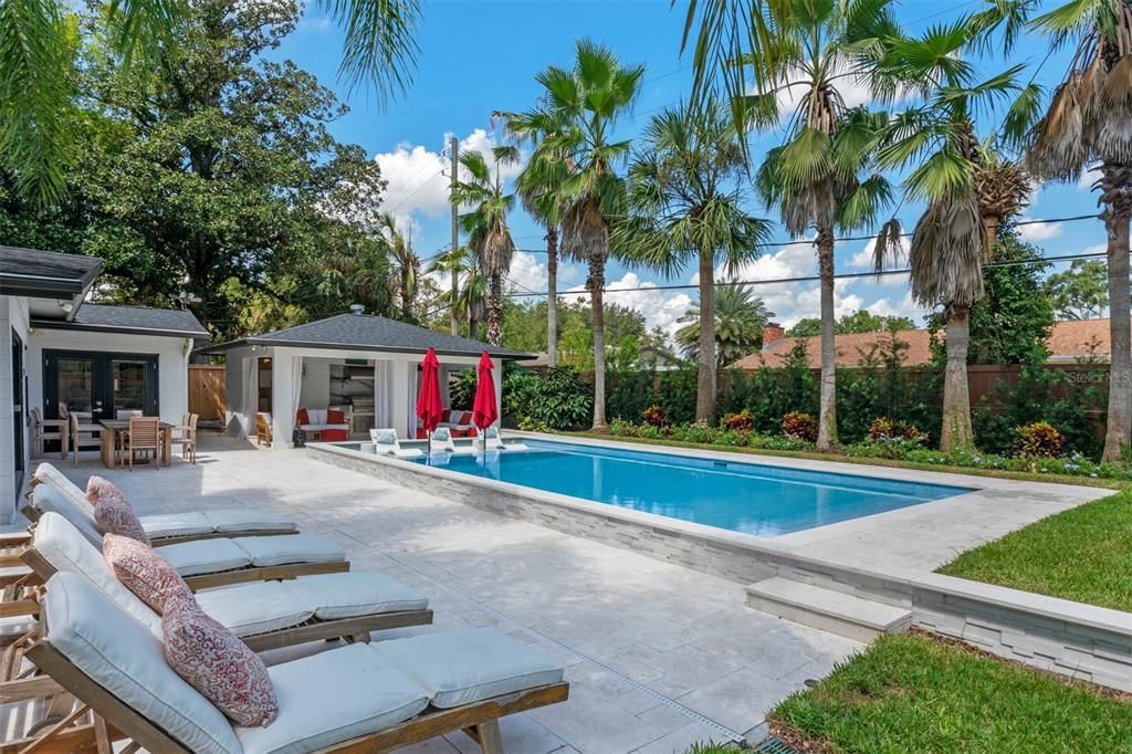 Recently Sold: $850,000 (4 beds, 3 baths, 2266 Square Feet)