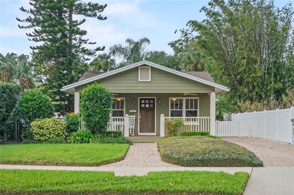 Recently Sold: $575,000 (3 beds, 2 baths, 1856 Square Feet)