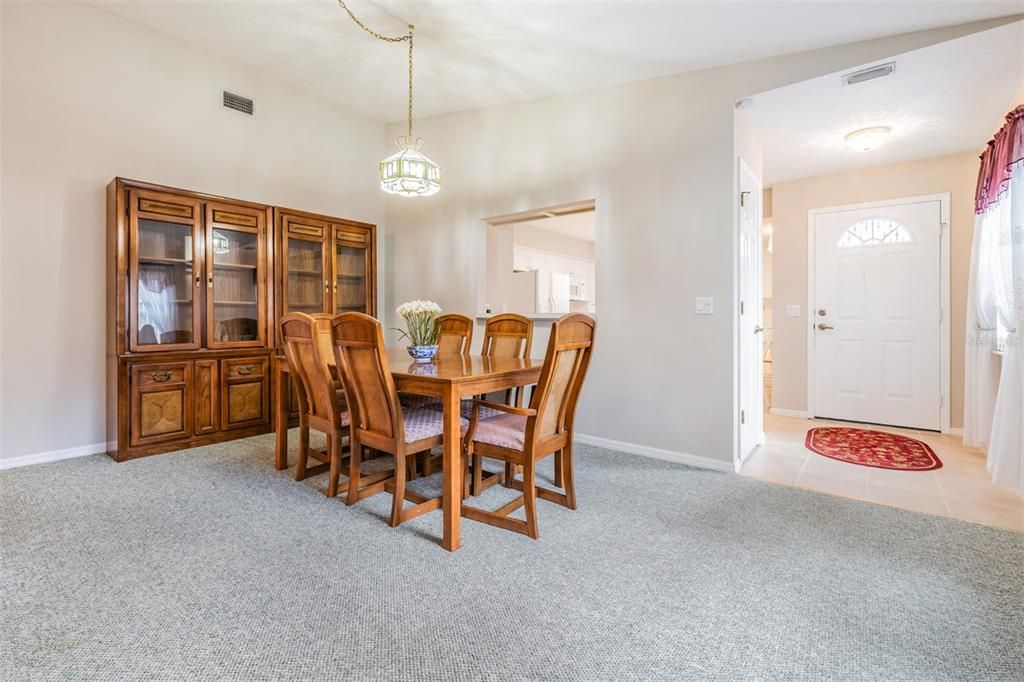 Recently Sold: $275,000 (2 beds, 2 baths, 1417 Square Feet)
