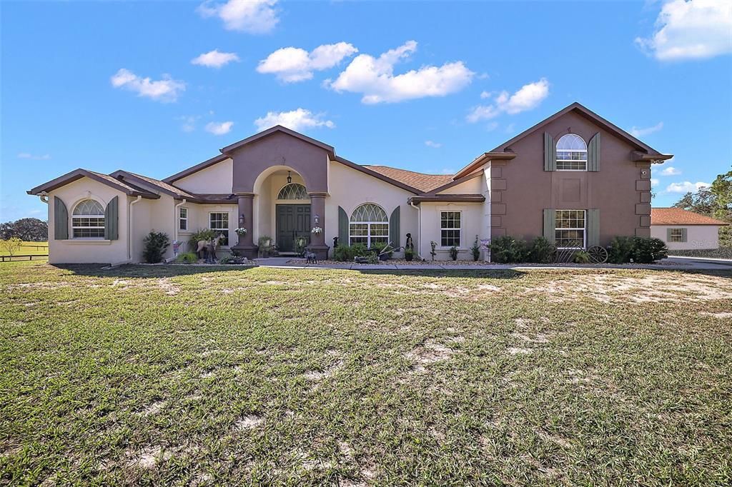 Recently Sold: $800,000 (3 beds, 2 baths, 3005 Square Feet)