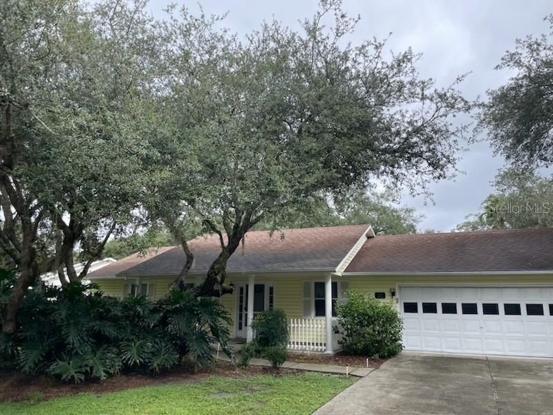 Recently Sold: $199,900 (2 beds, 2 baths, 1385 Square Feet)