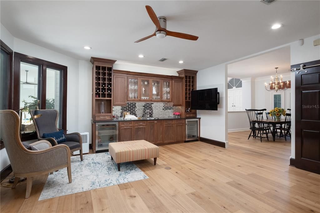 Gathering Area with Wet Bar