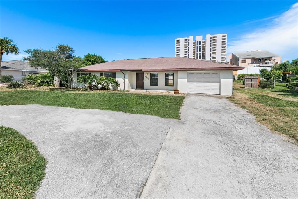 For Sale: $424,900 (3 beds, 2 baths, 1197 Square Feet)