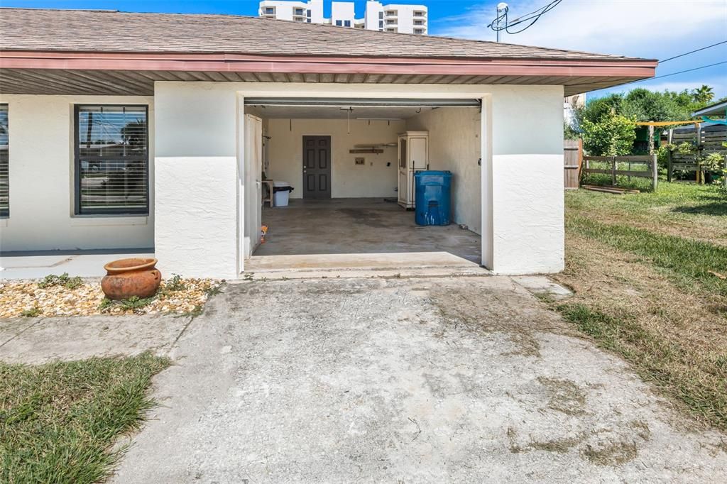 For Sale: $424,900 (3 beds, 2 baths, 1197 Square Feet)