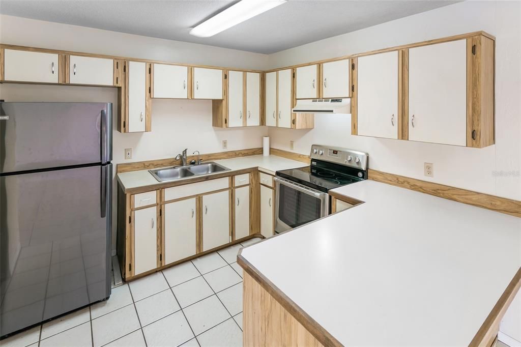 For Sale: $424,900 (3 beds, 2 baths, 1197 Square Feet)