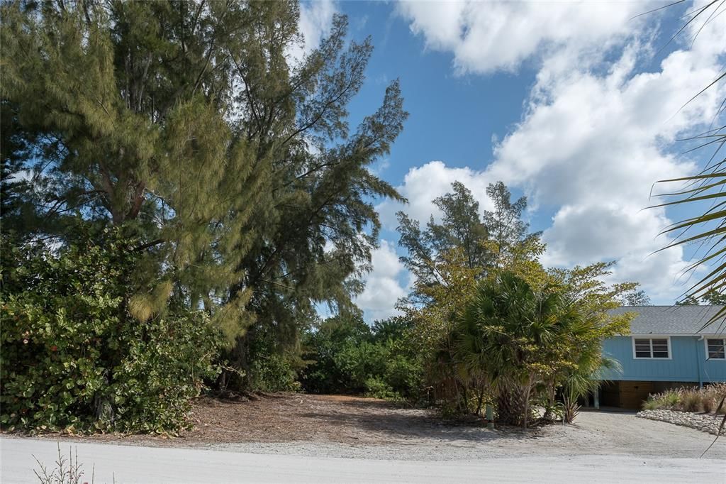 For Sale: $319,000 (0.18 acres)