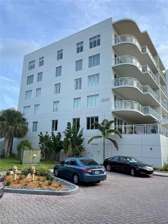 Recently Sold: $1,600,000 (3 beds, 2 baths, 2166 Square Feet)