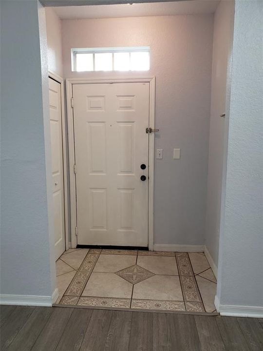 Recently Rented: $1,595 (2 beds, 2 baths, 1077 Square Feet)