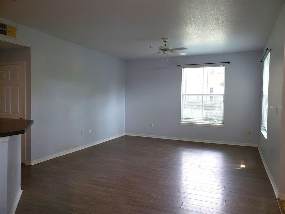 Recently Rented: $1,595 (2 beds, 2 baths, 1077 Square Feet)