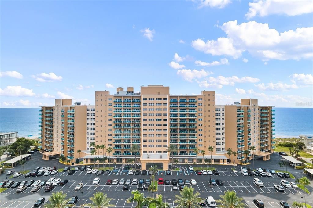 Recently Sold: $580,000 (1 beds, 1 baths, 707 Square Feet)