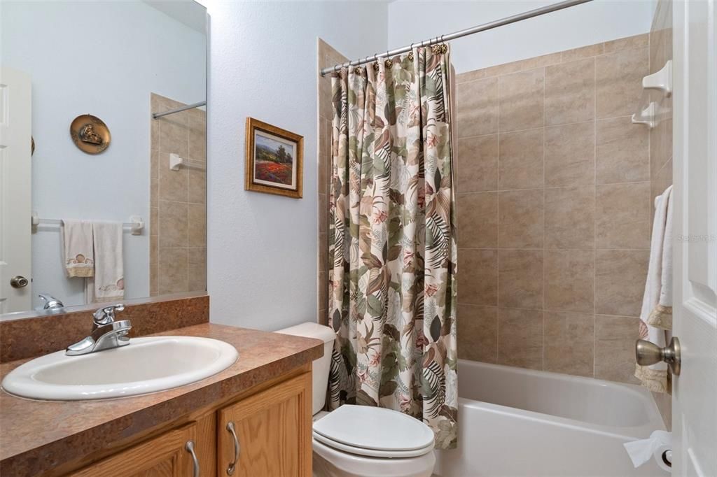 最近售出: $339,000 (3 贝兹, 2 浴室, 1970 平方英尺)
