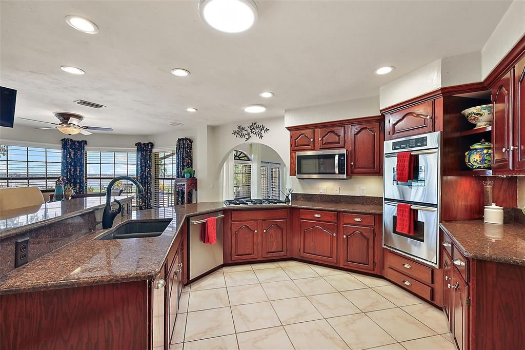 Double ovens, gas cooktop; and views of Lake Dora!