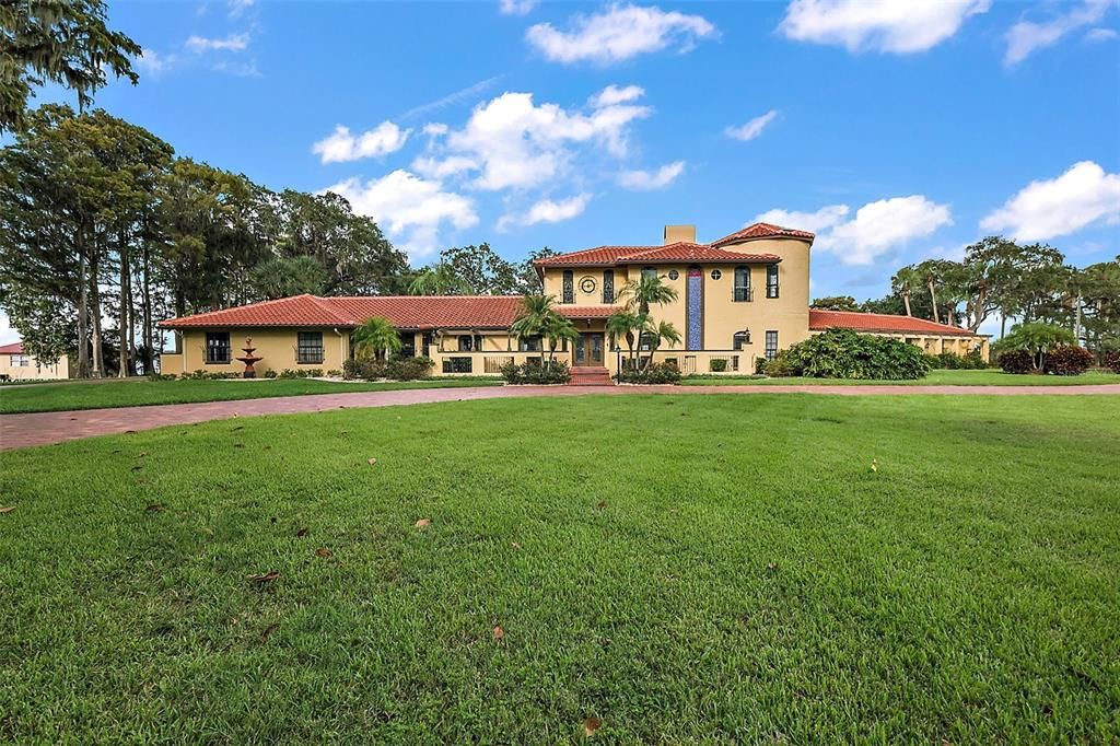 Recently Sold: $2,500,000 (5 beds, 5 baths, 5325 Square Feet)