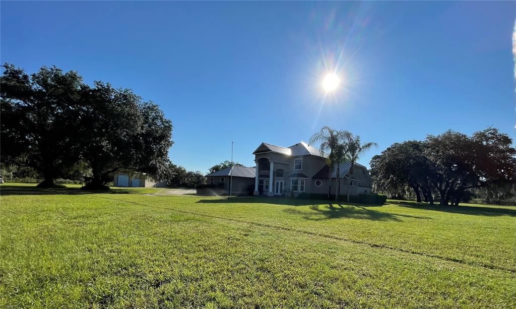 Recently Sold: $1,250,000 (4 beds, 3 baths, 3900 Square Feet)