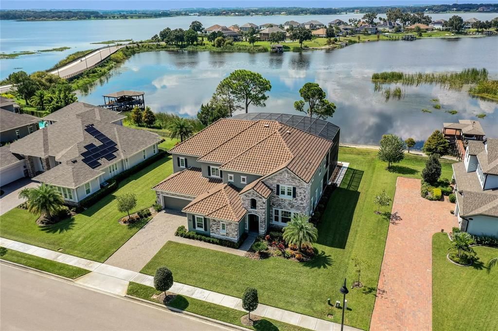 Recently Sold: $1,860,000 (5 beds, 4 baths, 4467 Square Feet)