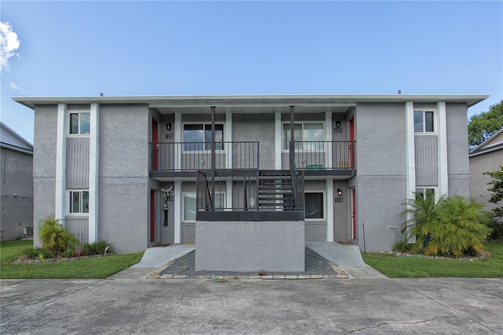 Exterior front photo of 116 Cory Lane.
