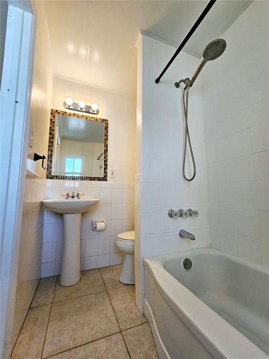 最近租的: $1,650 (1 贝兹, 1 浴室, 745 平方英尺)