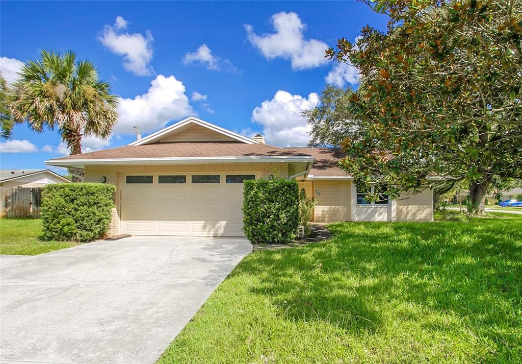 Recently Sold: $419,900 (3 beds, 2 baths, 2426 Square Feet)