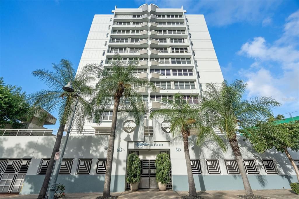 Recently Sold: $1,495,000 (3 beds, 3 baths, 2111 Square Feet)