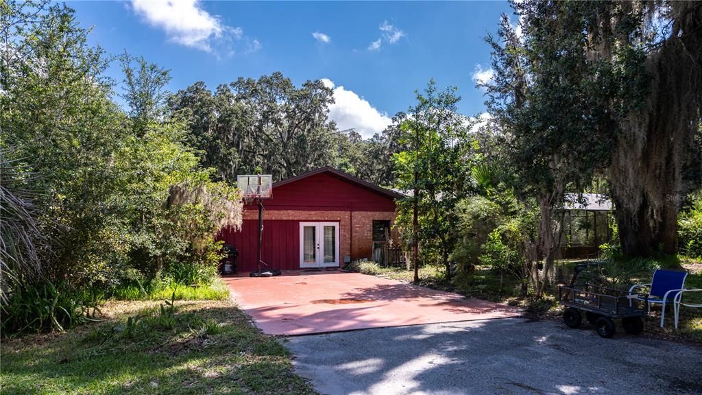 Recently Sold: $528,000 (3 beds, 2 baths, 2626 Square Feet)