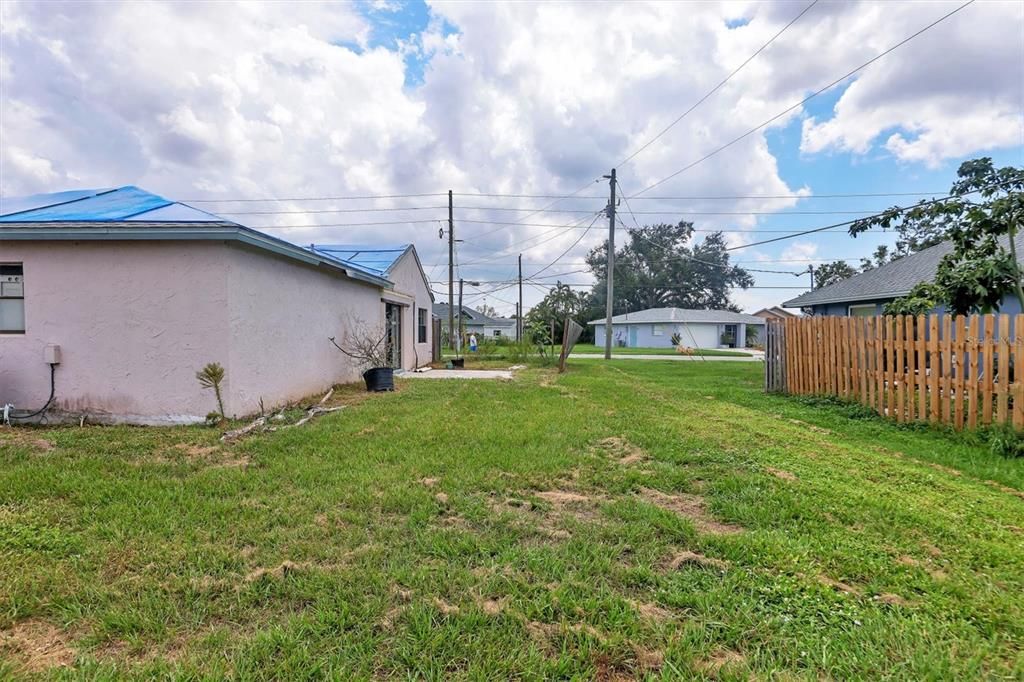 Recently Sold: $249,000 (3 beds, 2 baths, 1213 Square Feet)